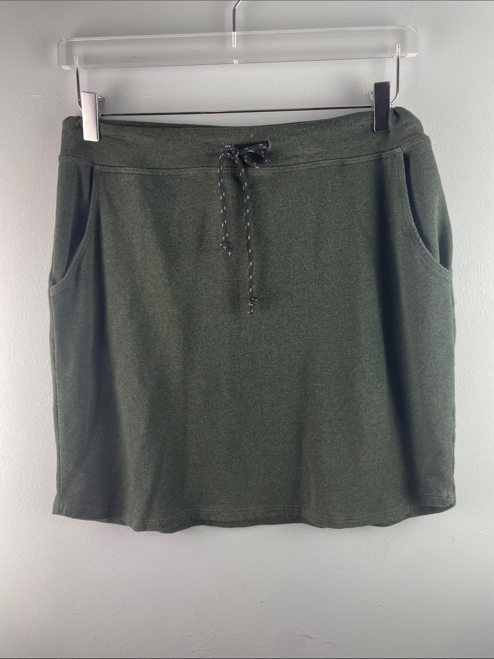Sundry Evereve Olive Drawstring Pocket Skirt Size 3